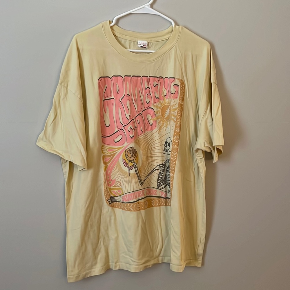 American eagle graphic tee